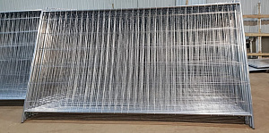 Секции строительного ограждения 2х3 м. Оцинкованное ограждение!