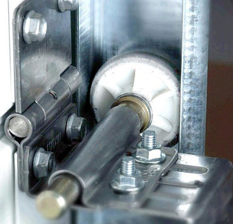 Ролик для секционных ворот 120 мм