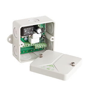 Электронное кодируемое устройство в комплекте со съемником кода